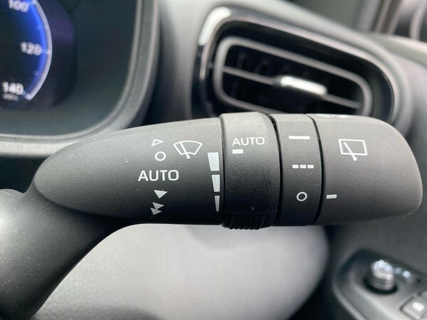 Used Toyota Yaris 2024 for sale - 76212046: Photo 26