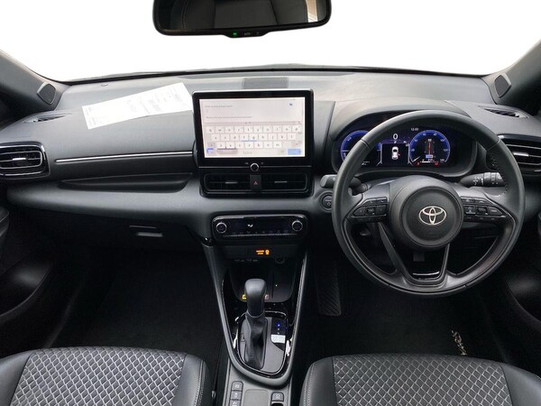 Used Toyota Yaris 2024 for sale - 76212046: Photo 8