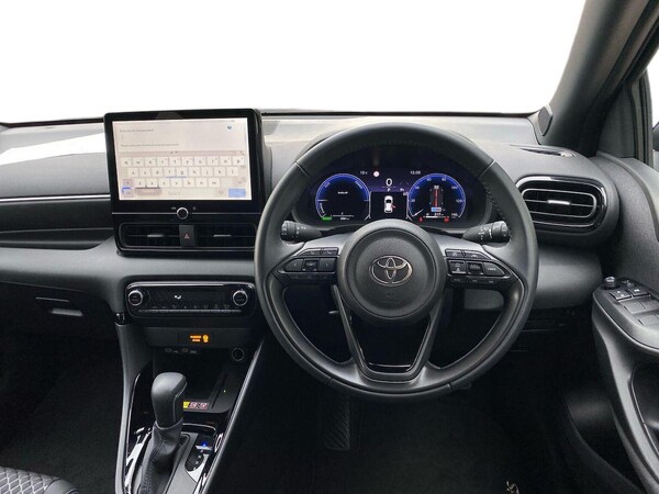 Used Toyota Yaris 2024 for sale - 76212046: Photo 9