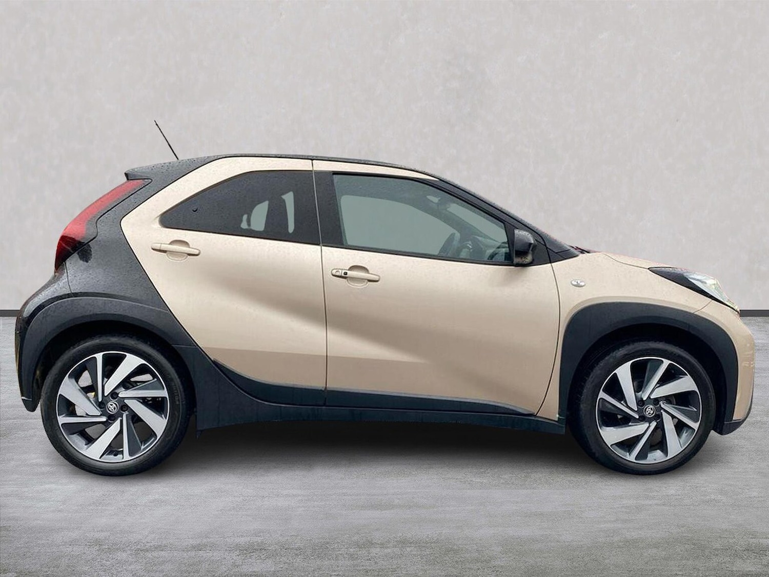 Used Toyota Aygo X 2023 for sale - 77901587: Photo 4