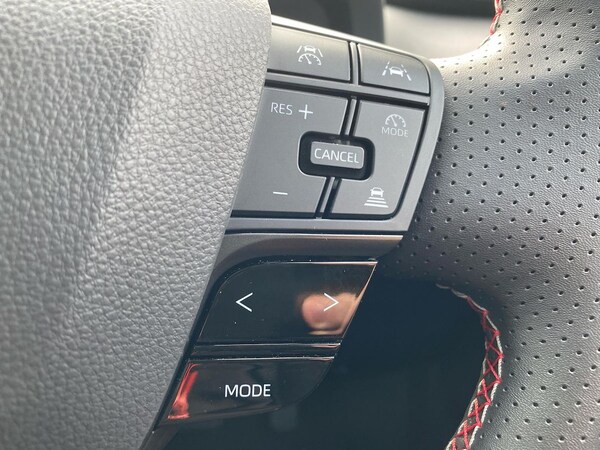 Used Toyota C-HR 2025 for sale - 75490471: Photo 24