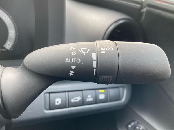 Used Toyota C-HR 2025 for sale - 75490471: Photo 26