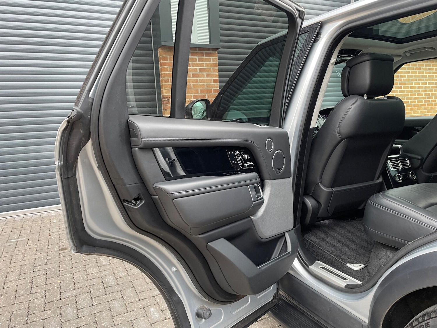 Used Land Rover Range Rover 2018 for sale - 76824025: Photo 25