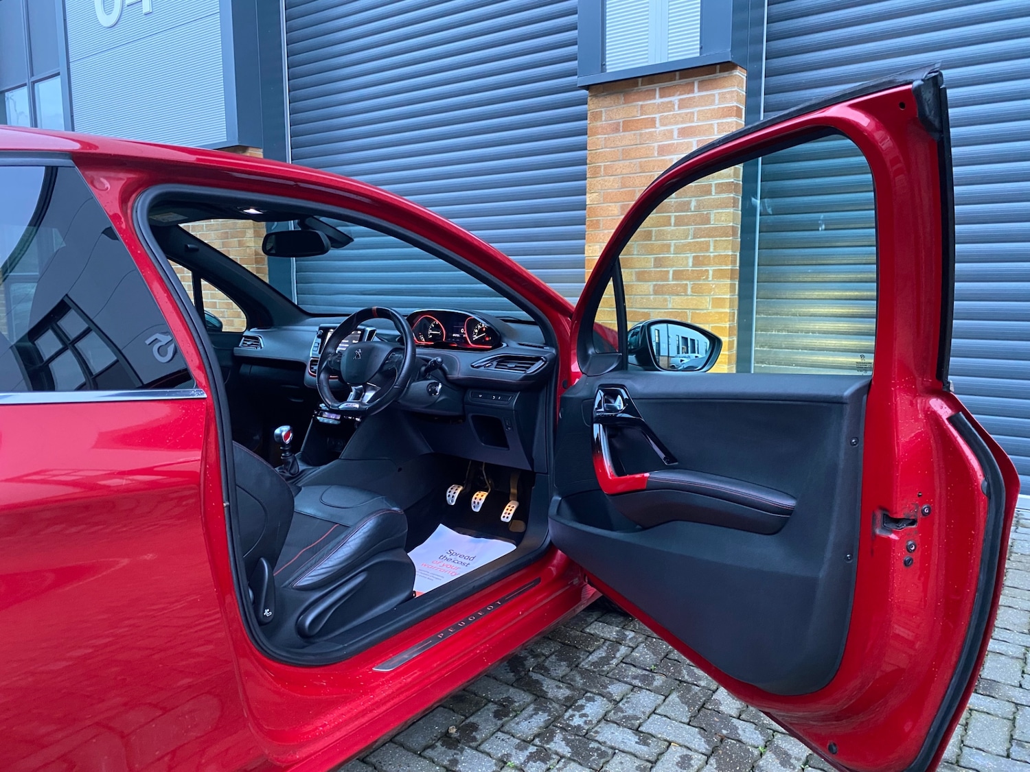 Used Peugeot 208 2013 for sale - 77033145: Photo 12