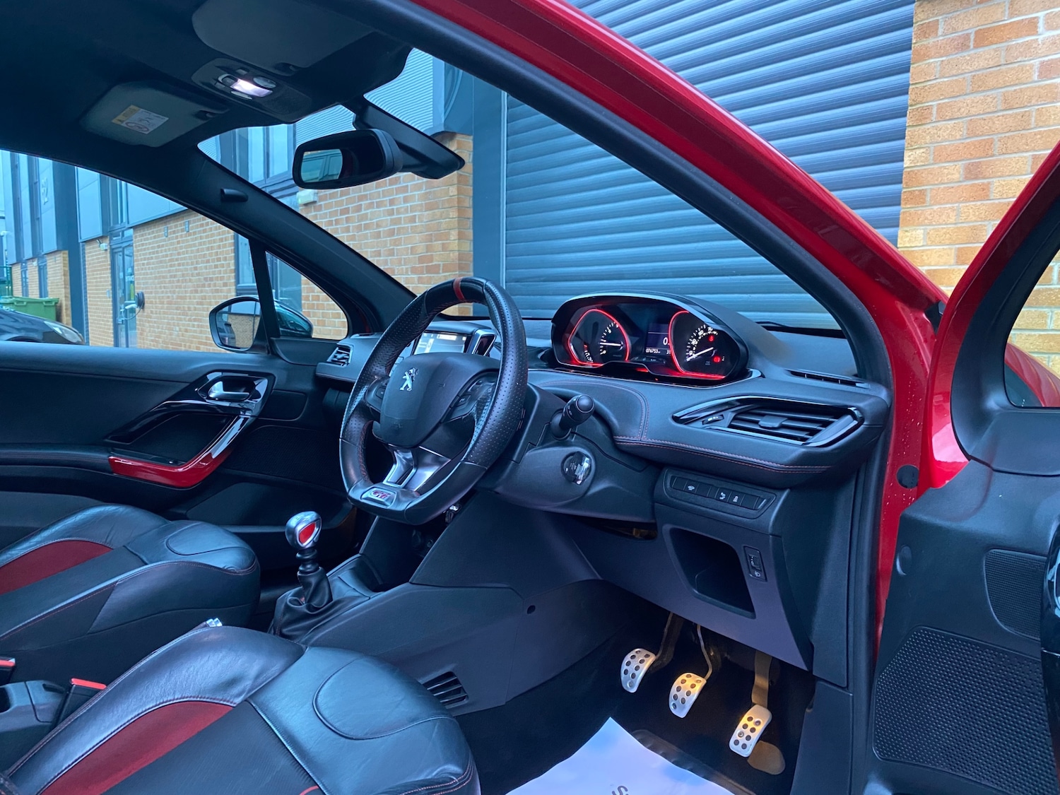 Used Peugeot 208 2013 for sale - 77033145: Photo 13