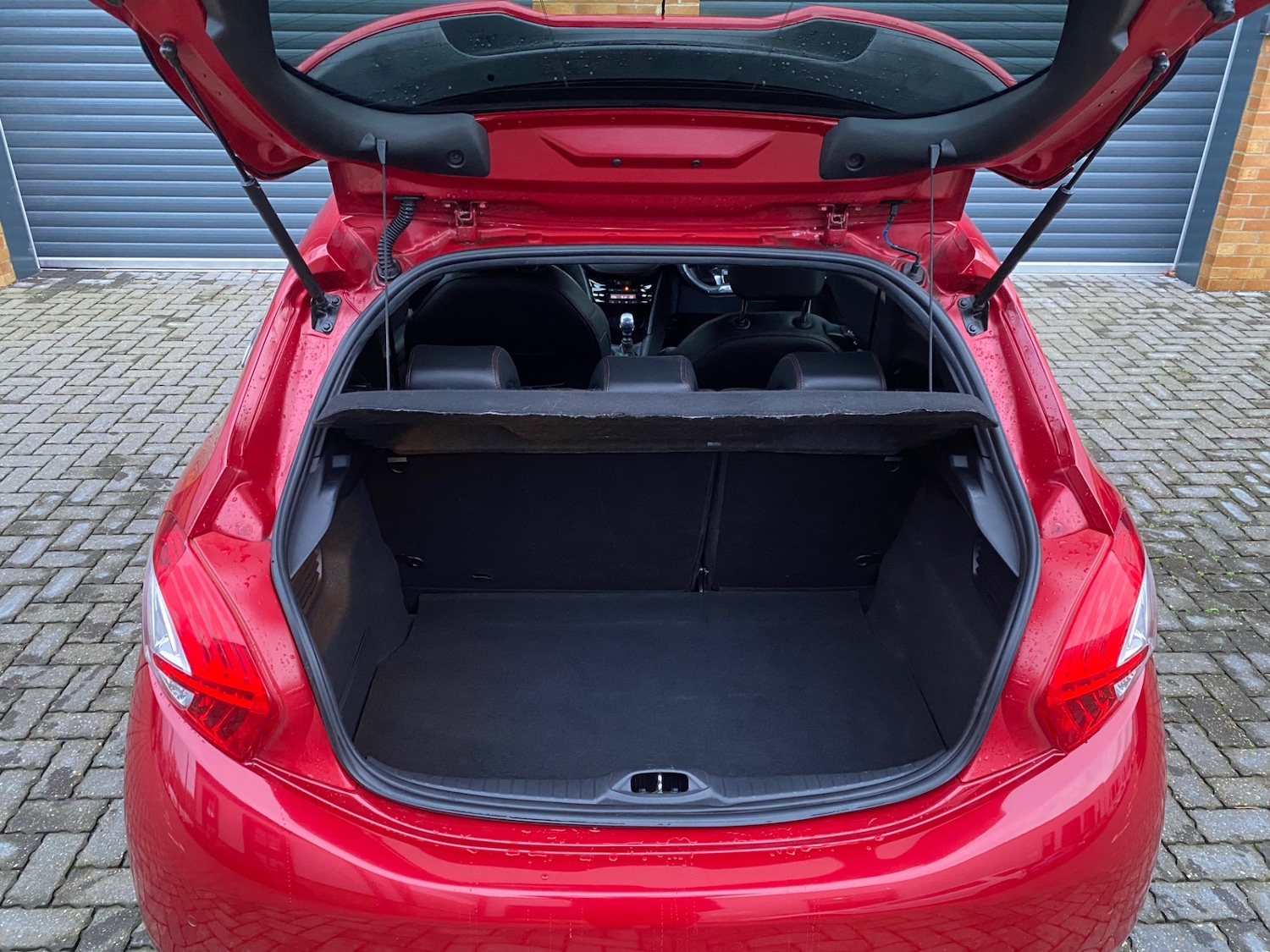 Used Peugeot 208 2013 for sale - 77033145: Photo 17