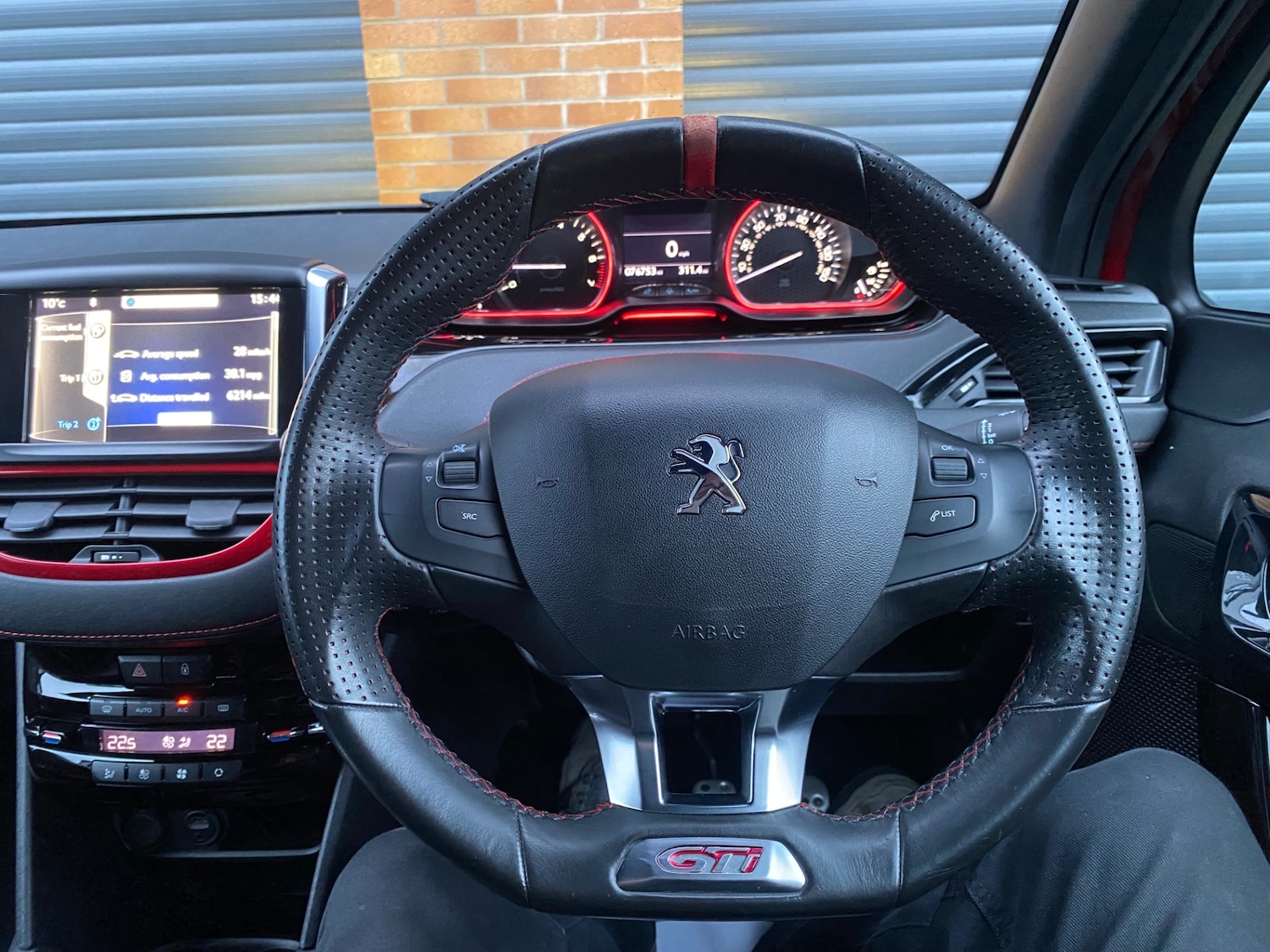 Used Peugeot 208 2013 for sale - 77033145: Photo 23