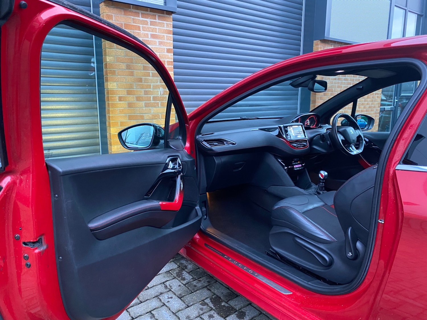 Used Peugeot 208 2013 for sale - 77033145: Photo 7