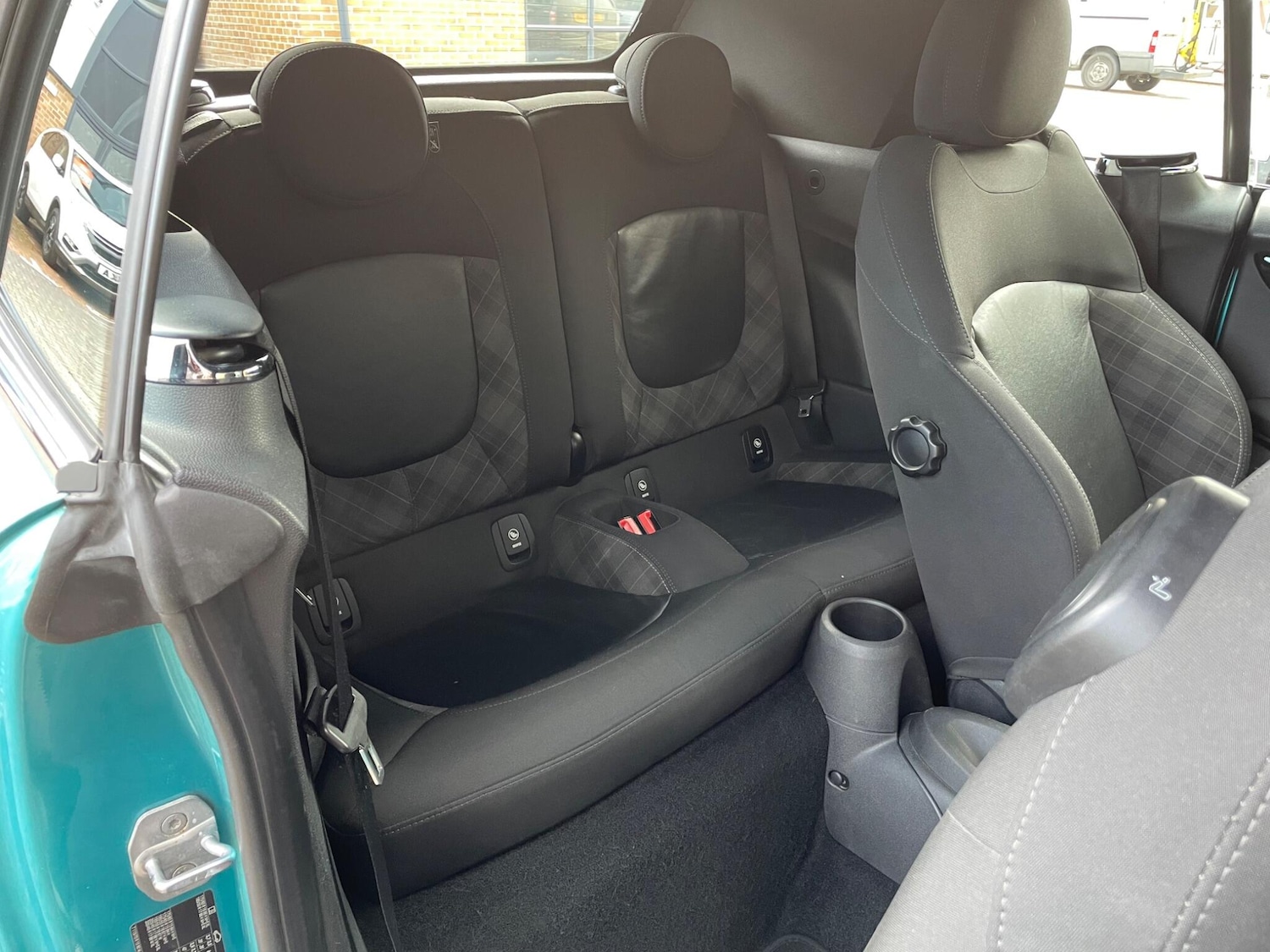 Used MINI Convertible 2016 for sale - 76825134: Photo 10