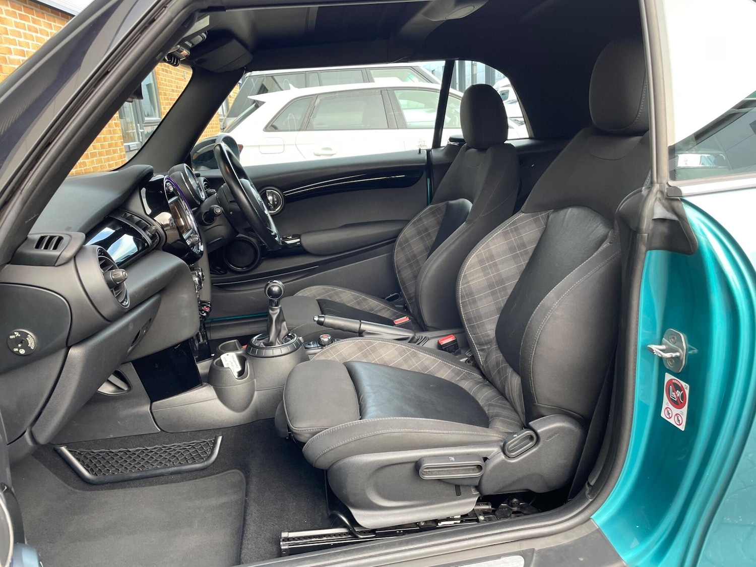 Used MINI Convertible 2016 for sale - 76825134: Photo 13