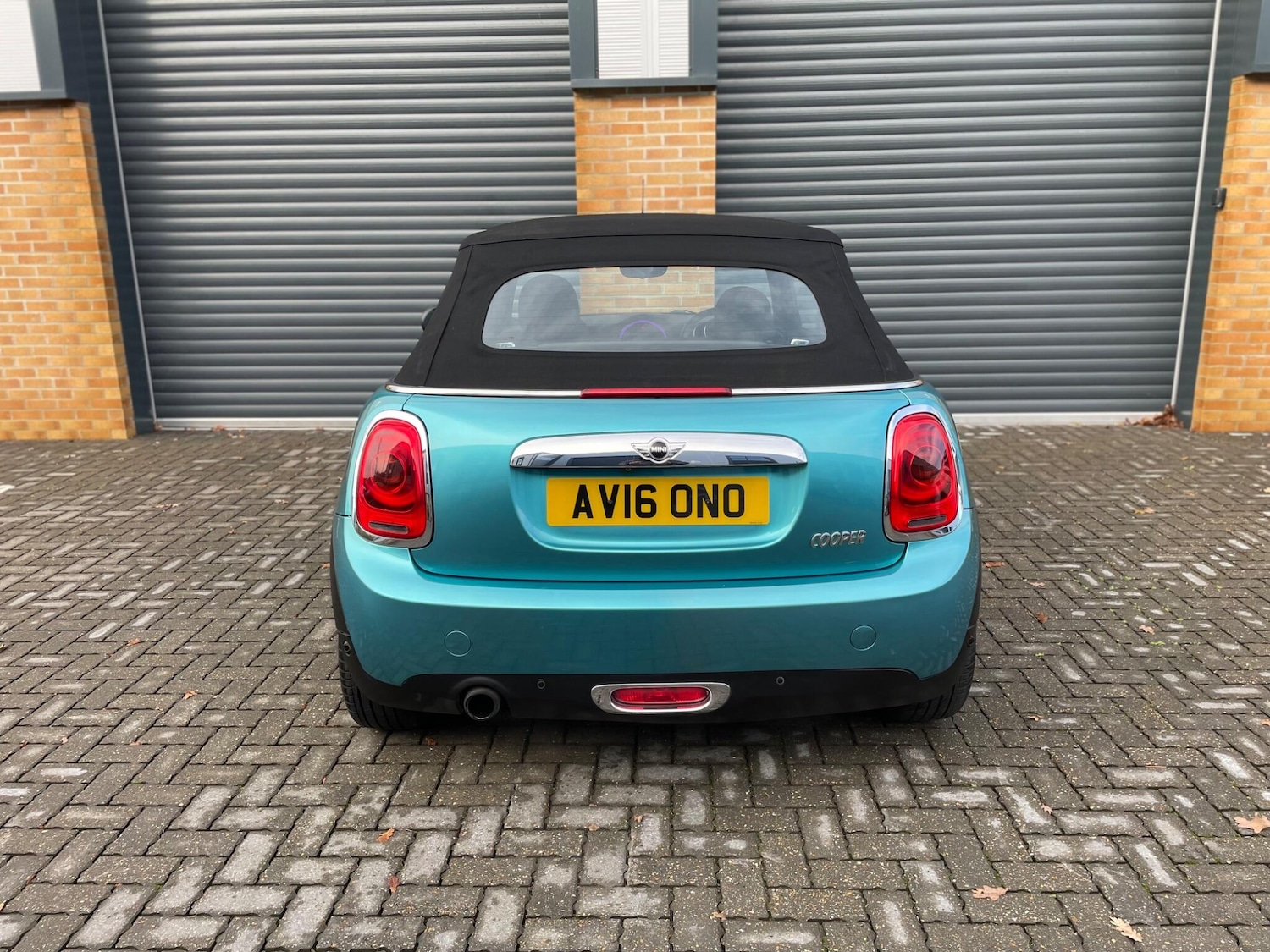 Used MINI Convertible 2016 for sale - 76825134: Photo 6