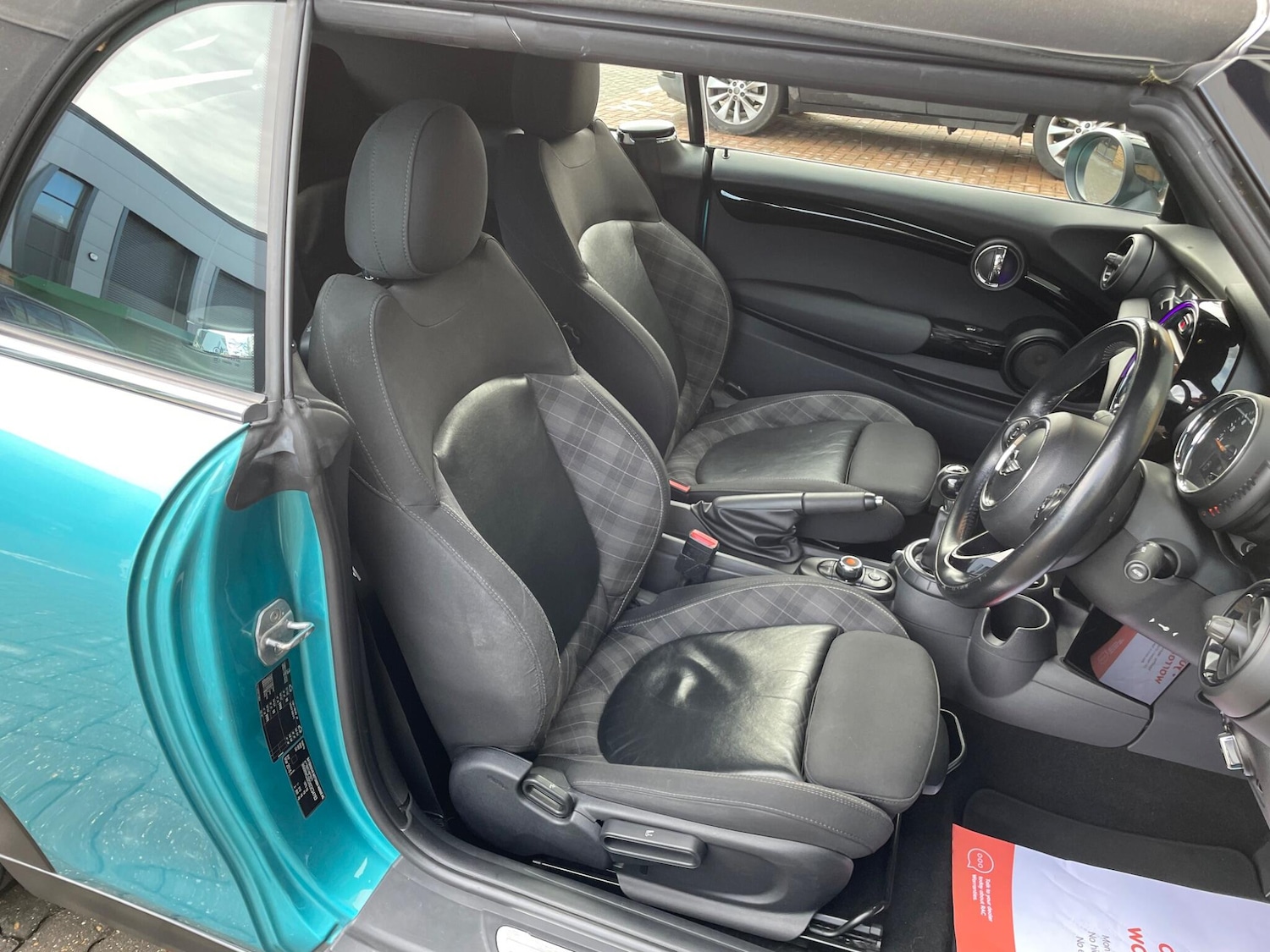 Used MINI Convertible 2016 for sale - 76825134: Photo 9