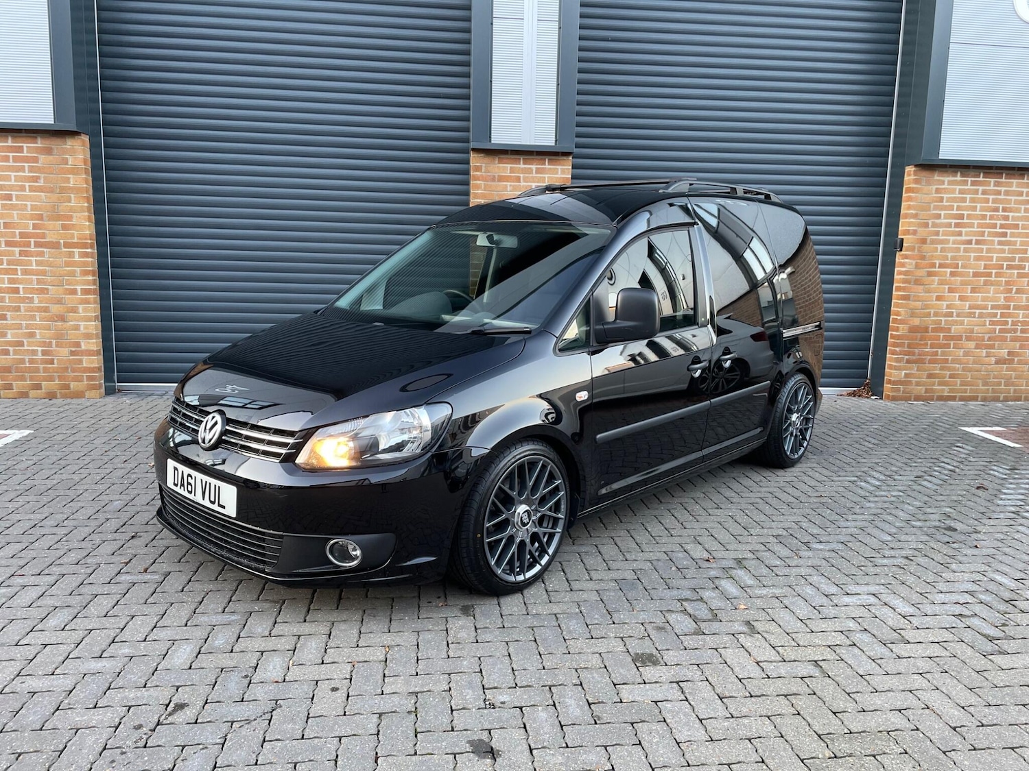 Used Volkswagen Caddy 2011 for sale - 76824476: Photo 2