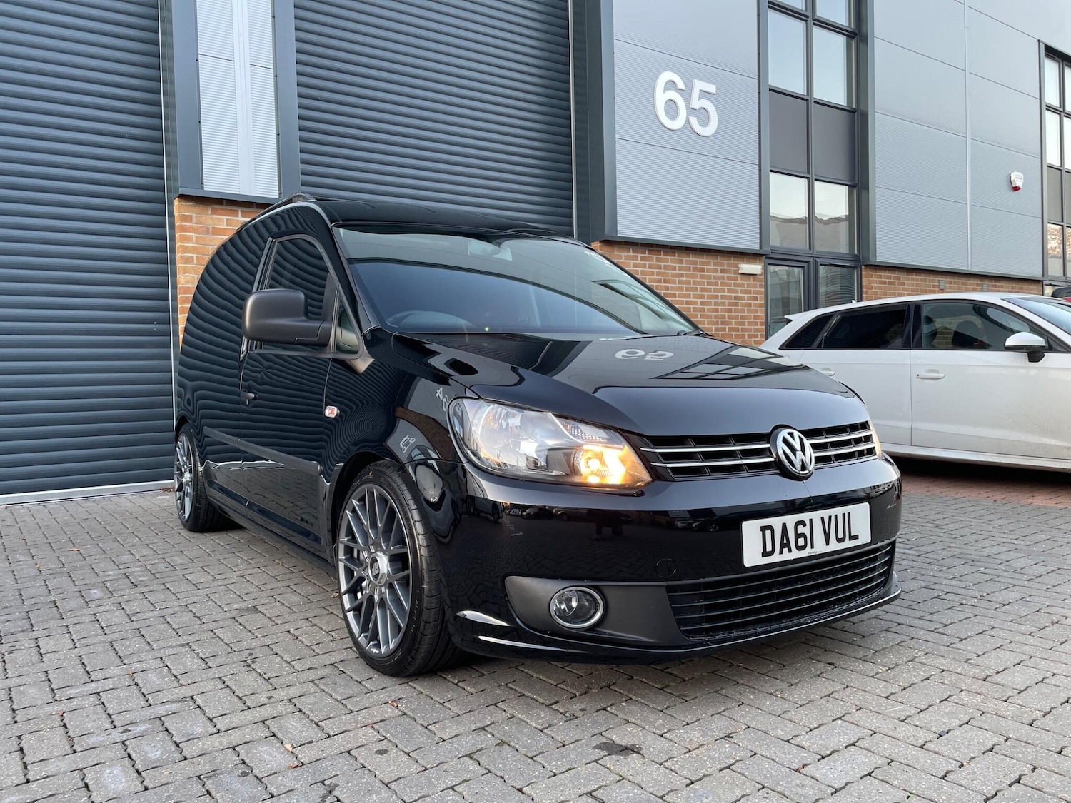 Used Volkswagen Caddy 2011 for sale - 76824476: Photo 4