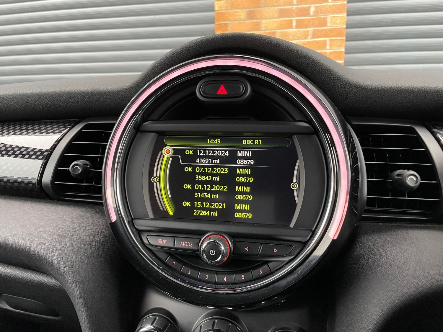 Used MINI Convertible 2016 for sale - 77490123: Photo 24