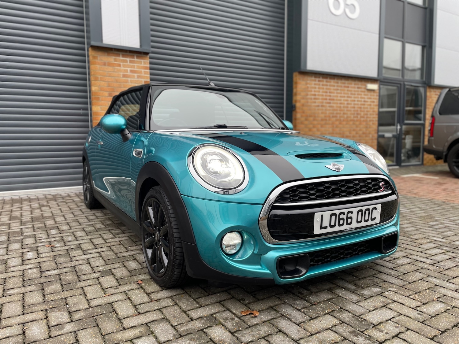 Used MINI Convertible 2016 for sale - 77490123: Photo 5