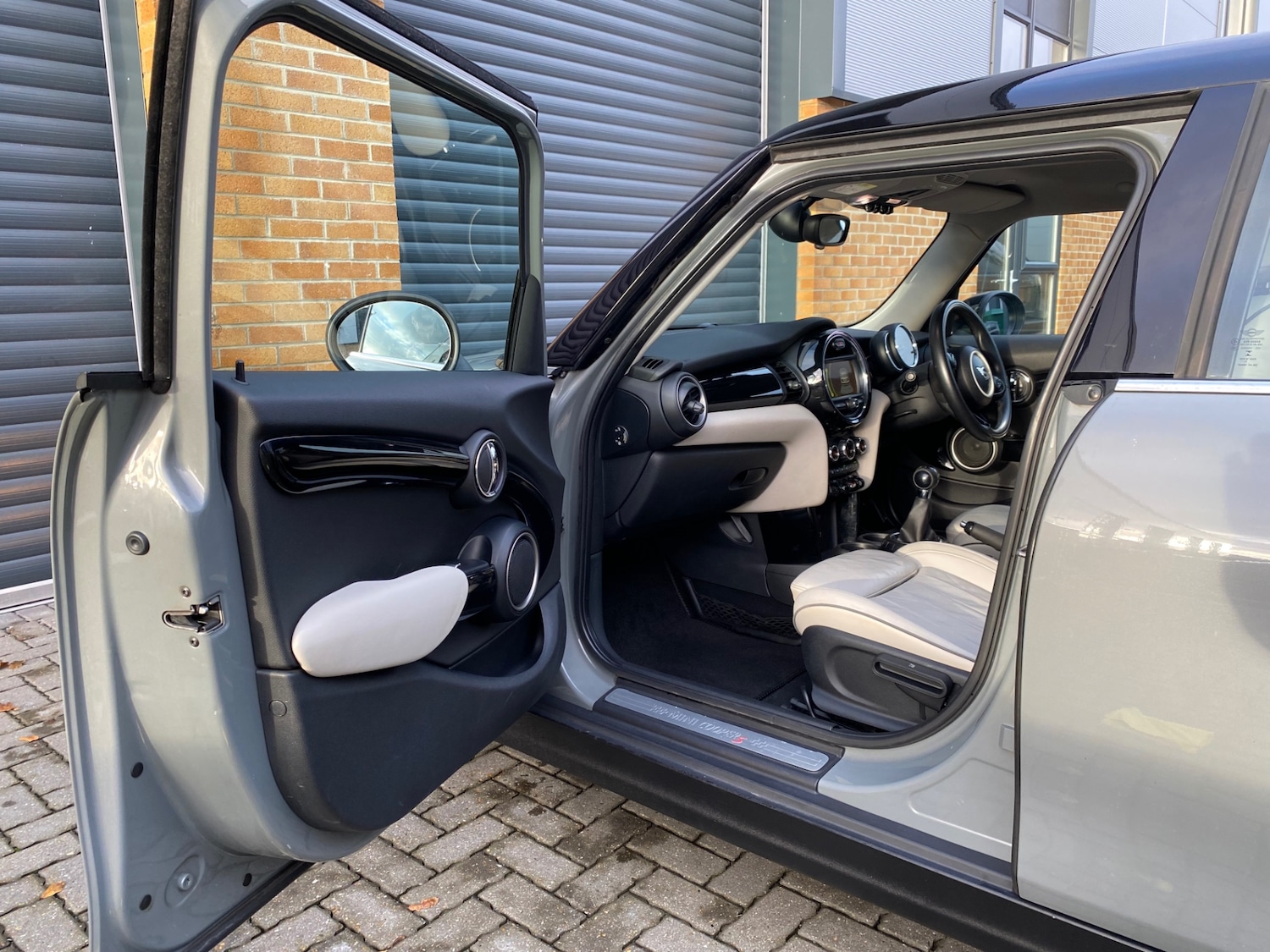 Used MINI Hatch 2015 for sale - 76859281: Photo 19