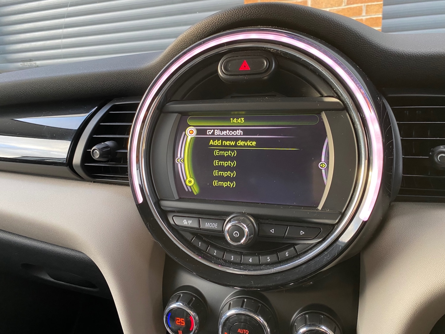 Used MINI Hatch 2015 for sale - 76859281: Photo 27