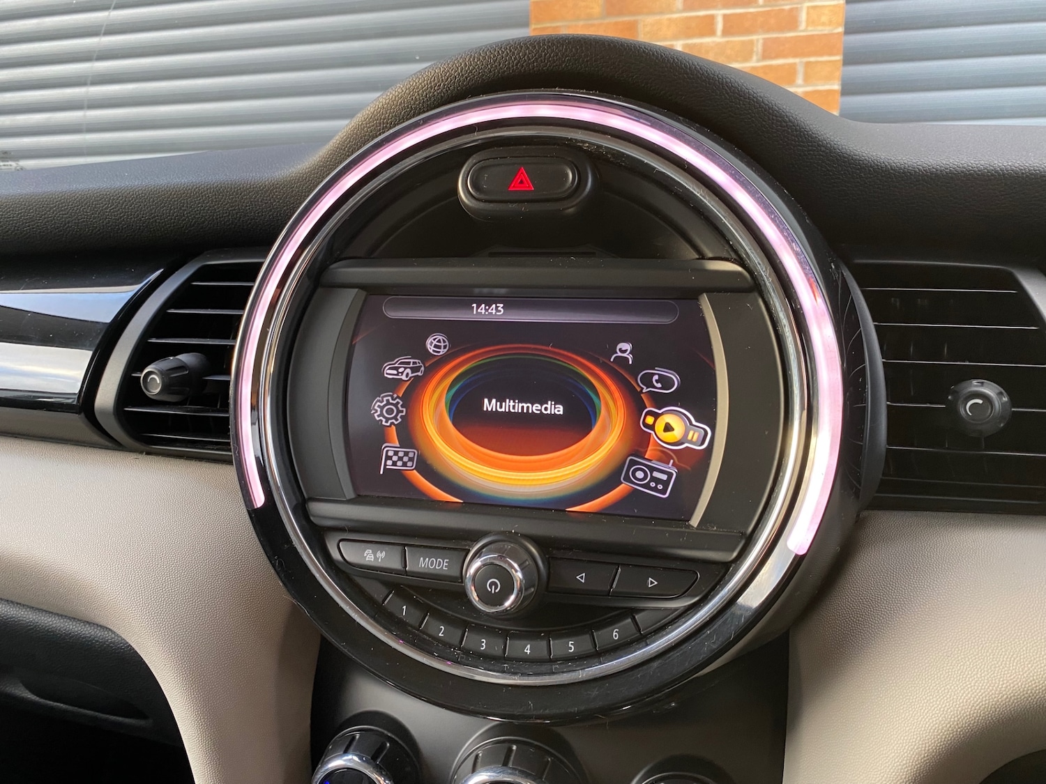 Used MINI Hatch 2015 for sale - 76859281: Photo 28