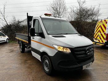 Mercedes-Benz Sprinter feature image