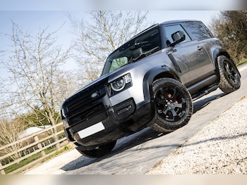 Used Land Rover Defender 2021 for sale - 78356803: Photo