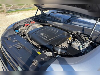 Used Land Rover Defender 2021 for sale - 78356803: Photo