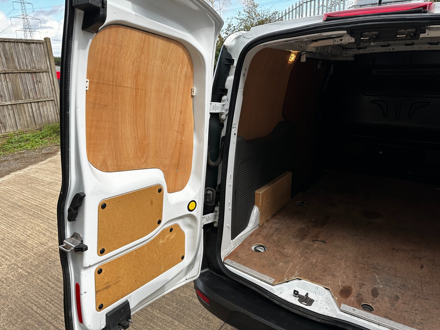 Used Ford Transit Connect 2021 for sale - 76192235: Photo 30