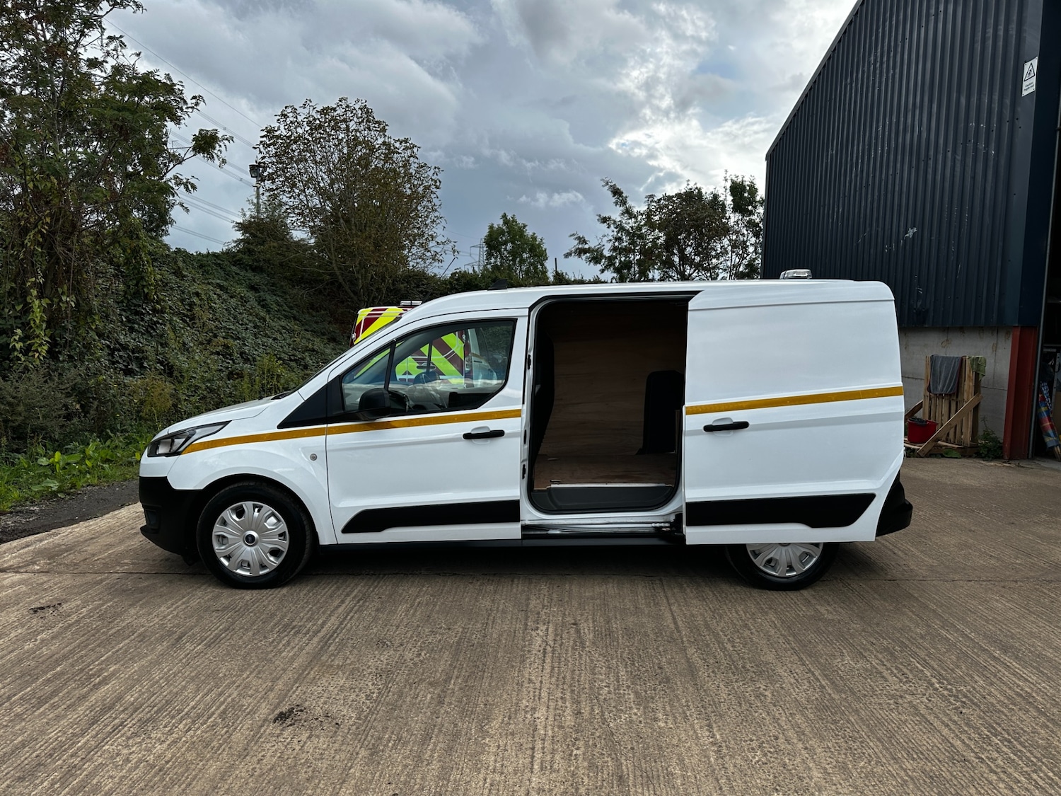 Used Ford Transit Connect 2021 for sale - 76192235: Photo 4