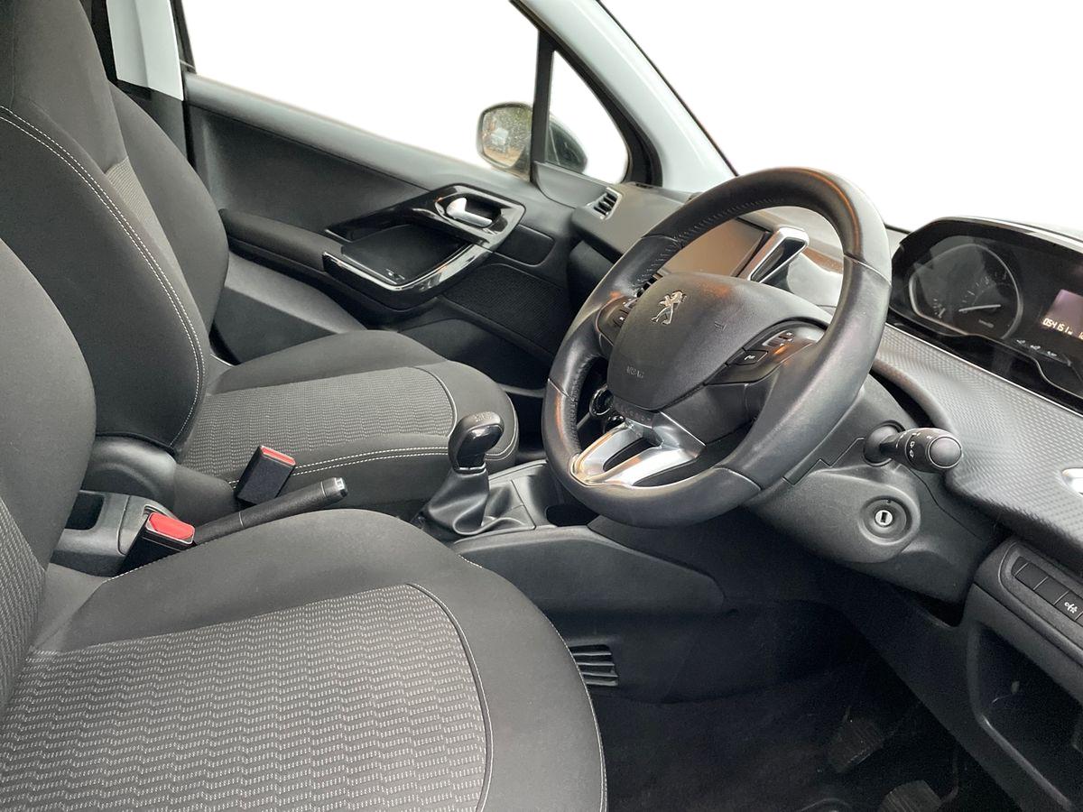Used Peugeot 208 2017 for sale - 77002473: Photo 15