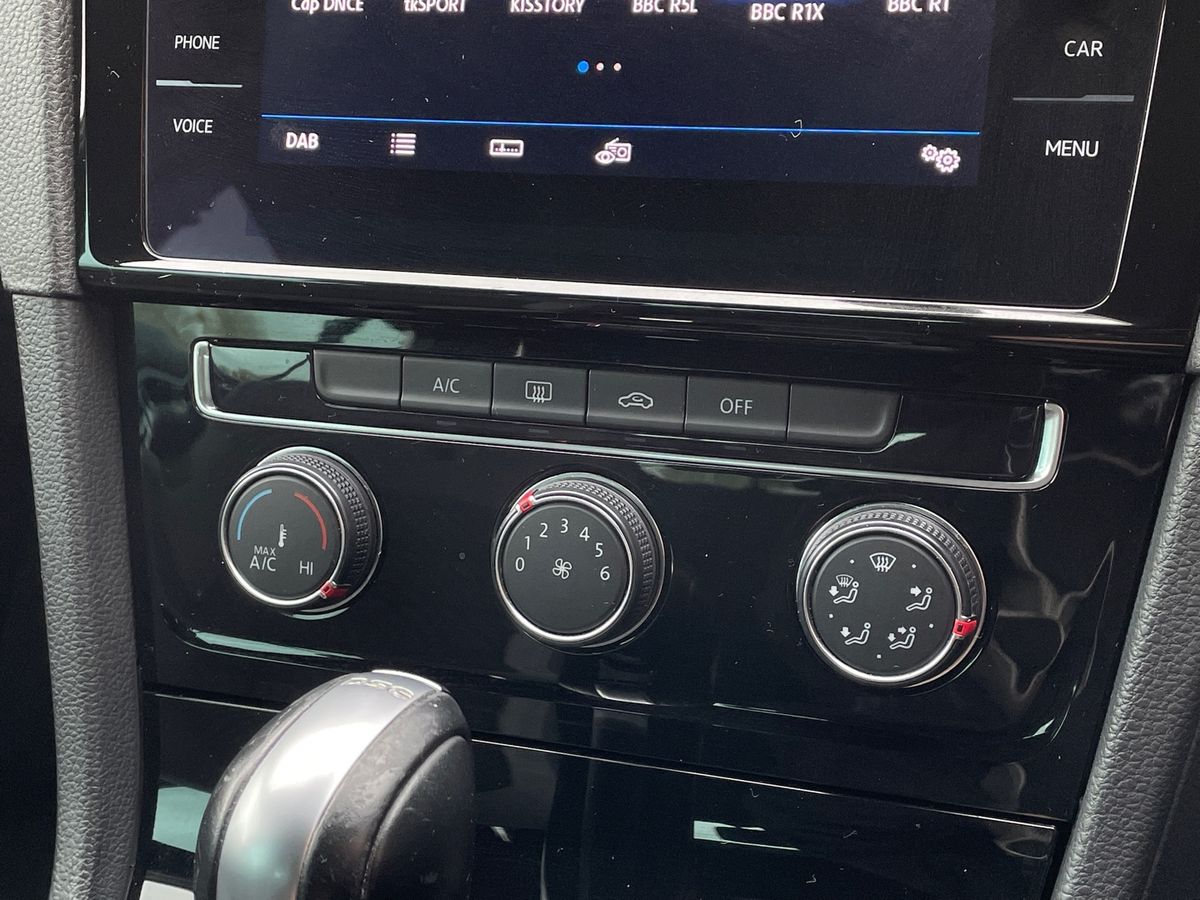 Used Volkswagen Golf 2019 for sale - 77002405: Photo 18