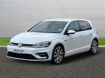Used Volkswagen Golf 2019 for sale - 77002405: Photo