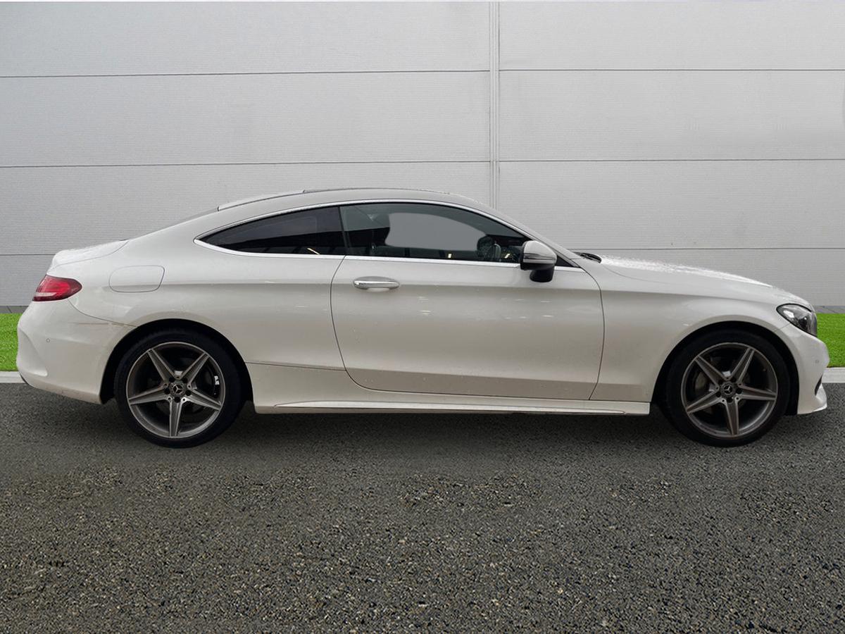 Used Mercedes-Benz C Class 2017 for sale - 77762700: Photo 8