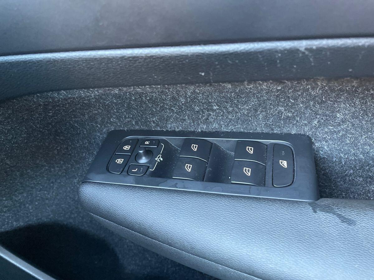 Used Volvo XC40 2020 for sale - 76850310: Photo 20