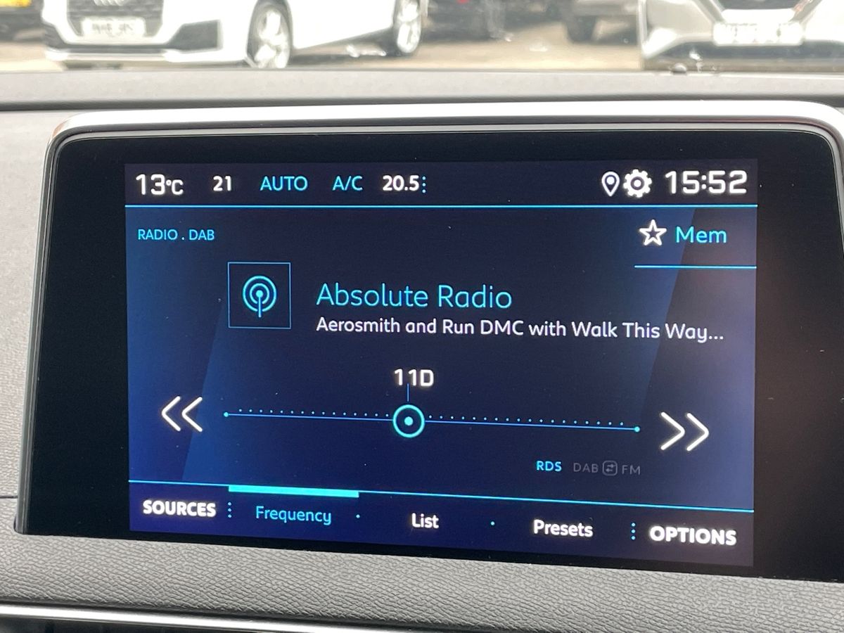 Used Peugeot 5008 2023 for sale - 77002452: Photo 26