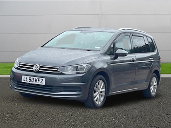 Used Volkswagen Touran 2018 for sale - 78811337: Photo