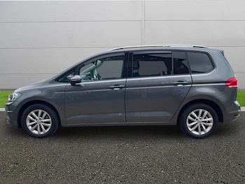 Used Volkswagen Touran 2018 for sale - 78811337: Photo