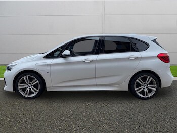 Used BMW 2 Series 2019 for sale - 77256530: Photo