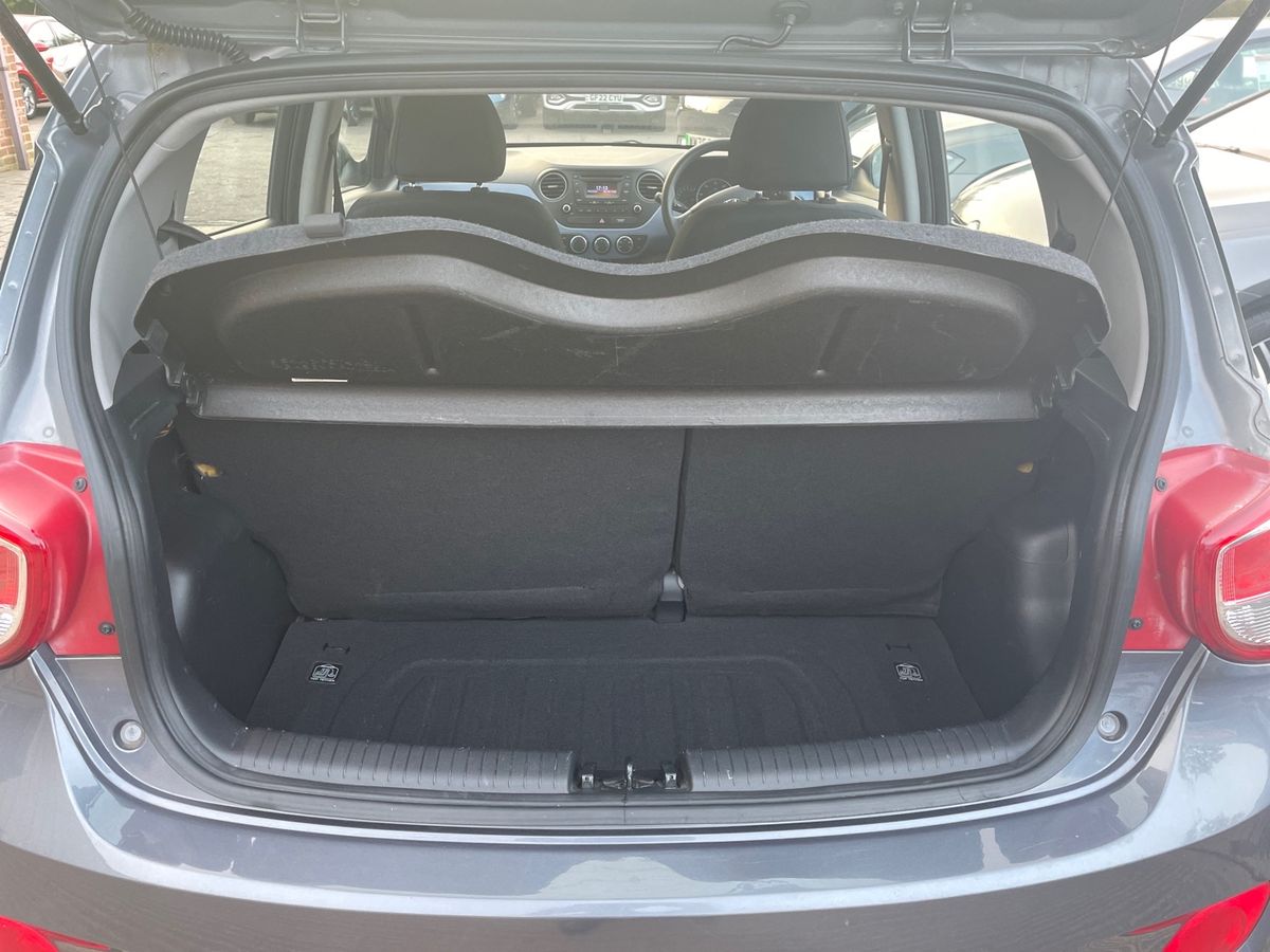 Used Hyundai i10 2015 for sale - 77771261: Photo 12