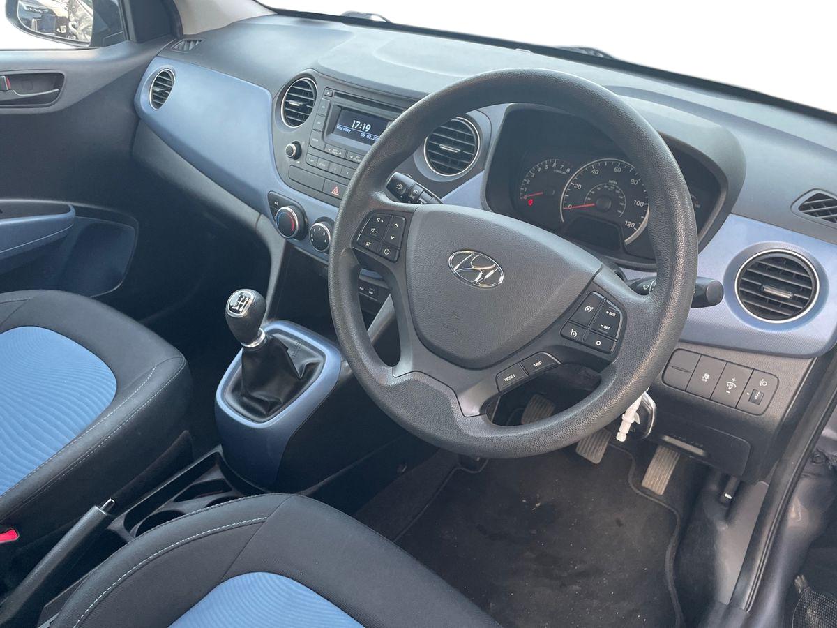 Used Hyundai i10 2015 for sale - 77771261: Photo 15