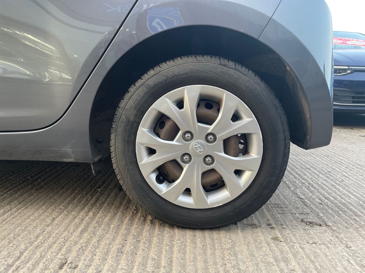 Used Hyundai i10 2015 for sale - 77771261: Photo 9