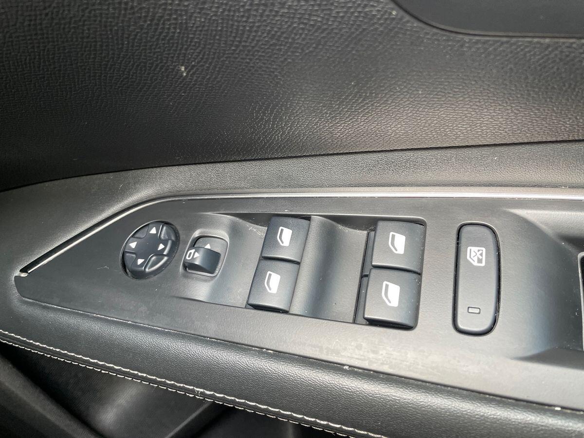 Used Peugeot 3008 2020 for sale - 76731022: Photo 20