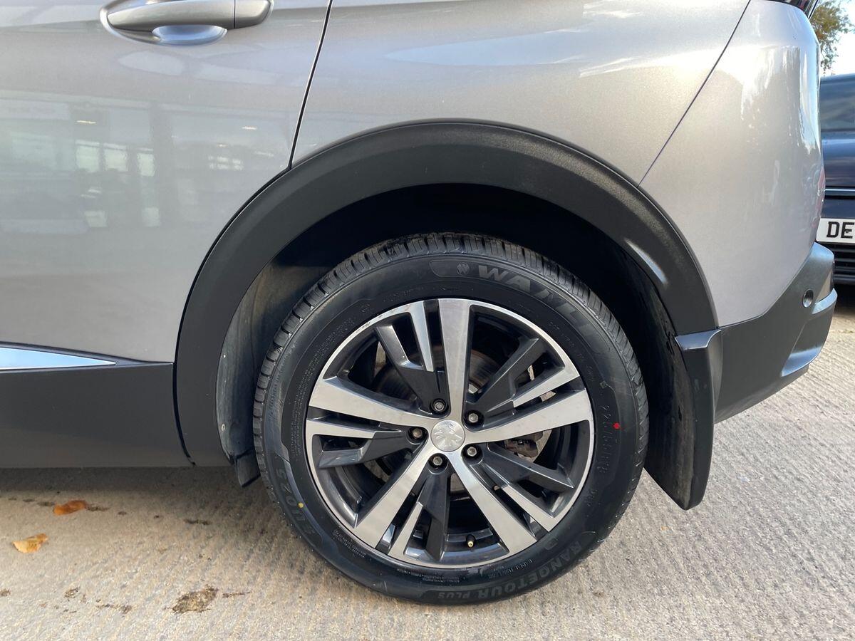 Used Peugeot 3008 2020 for sale - 76731022: Photo 9