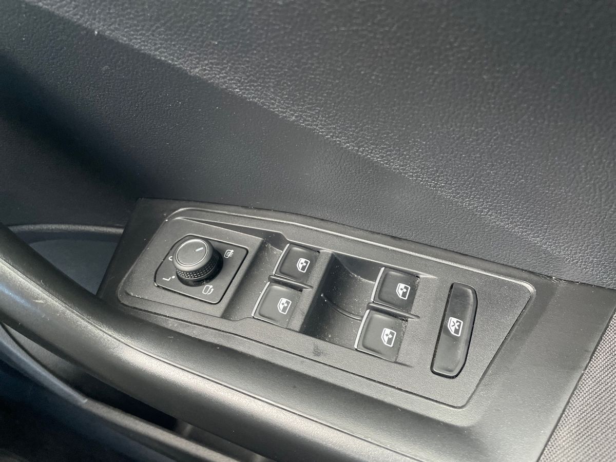 Used Volkswagen T-Roc 2020 for sale - 77841532: Photo 20