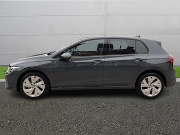 Used Volkswagen Golf 2025 for sale - 76865750: Photo
