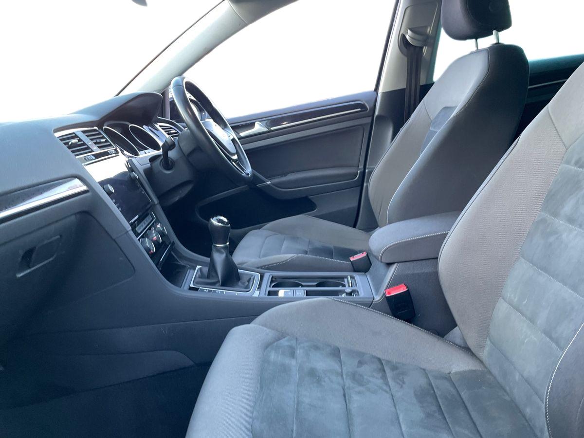 Used Volkswagen Golf 2018 for sale - 77927404: Photo 10