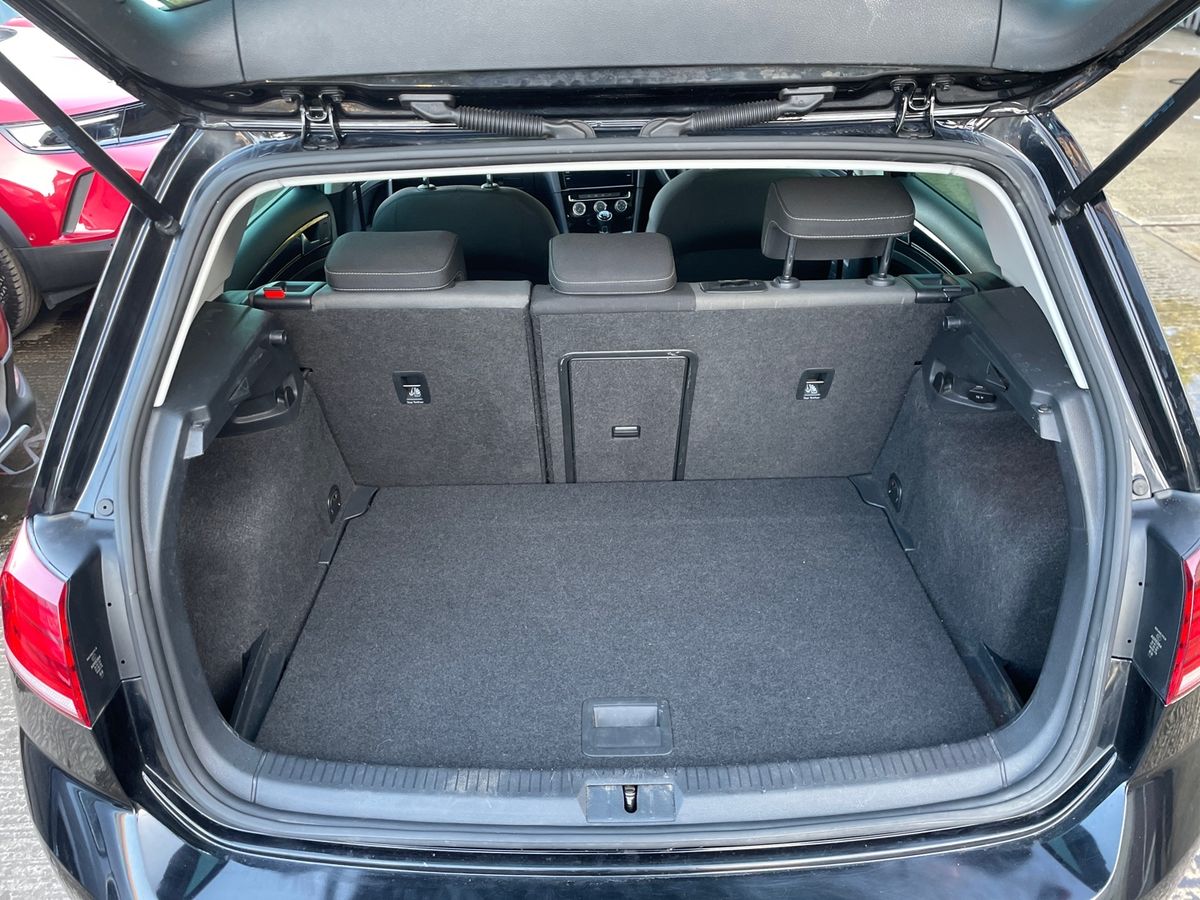 Used Volkswagen Golf 2018 for sale - 77927404: Photo 12