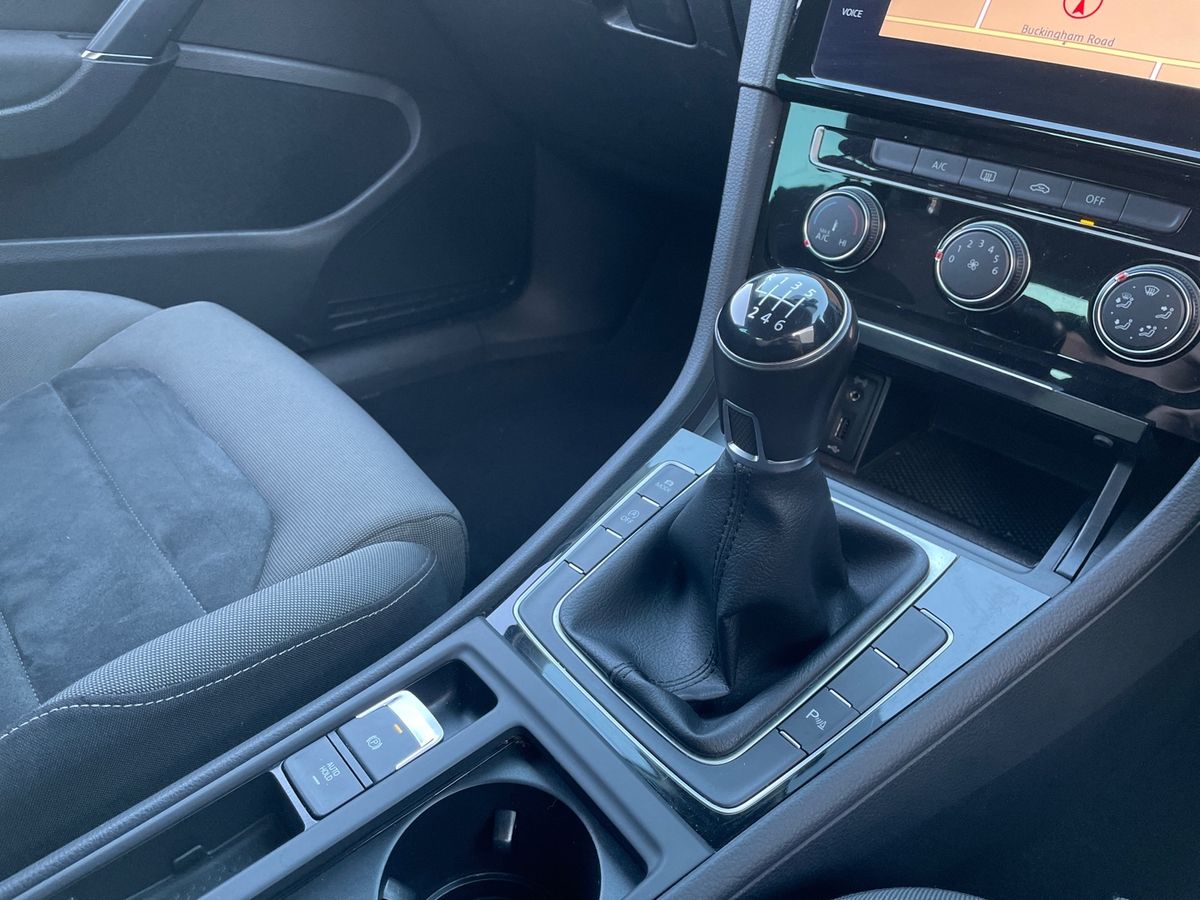 Used Volkswagen Golf 2018 for sale - 77927404: Photo 19