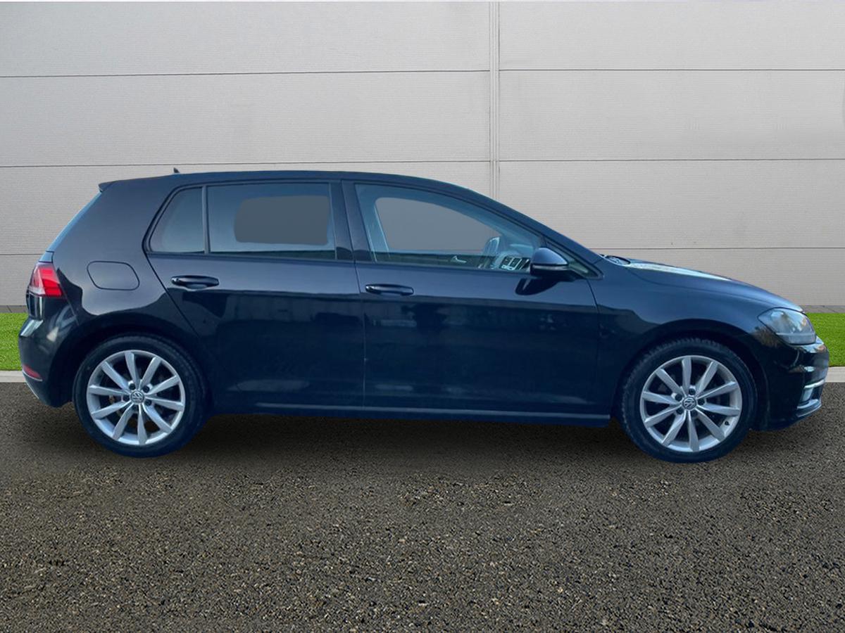Used Volkswagen Golf 2018 for sale - 77927404: Photo 8