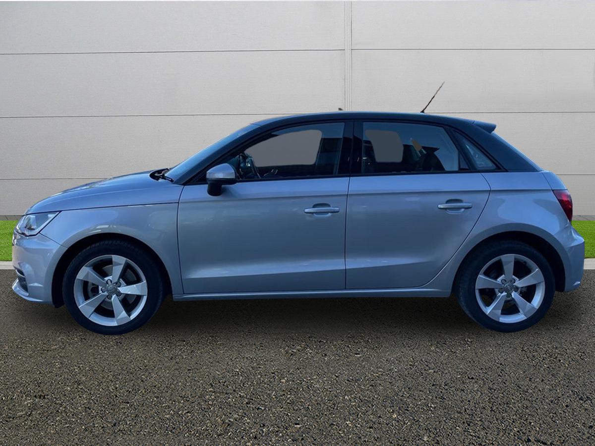 Used Audi A1 2018 for sale - 77726066: Photo 4