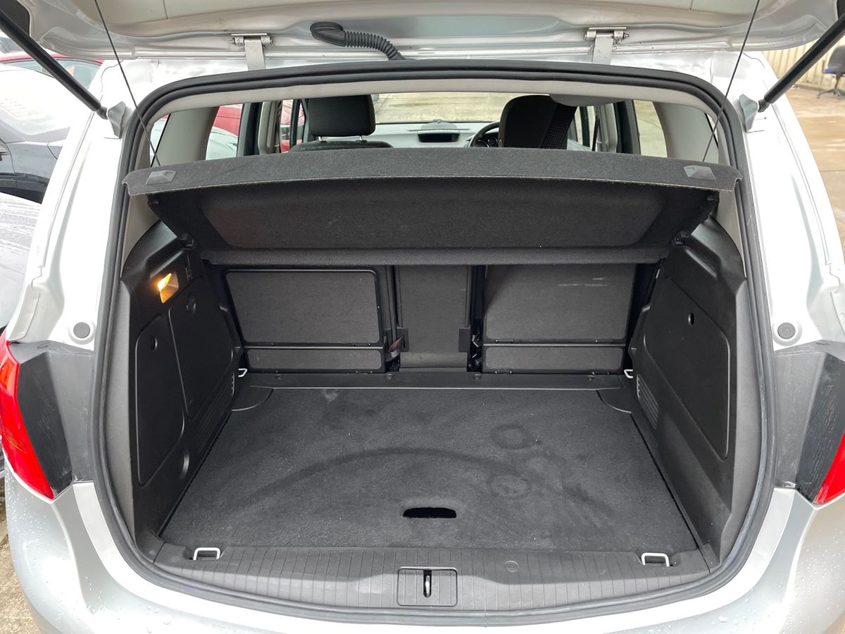 Used Vauxhall Meriva 2017 for sale - 77205617: Photo 12